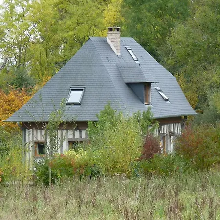 Sous La Garenne 度假居 *